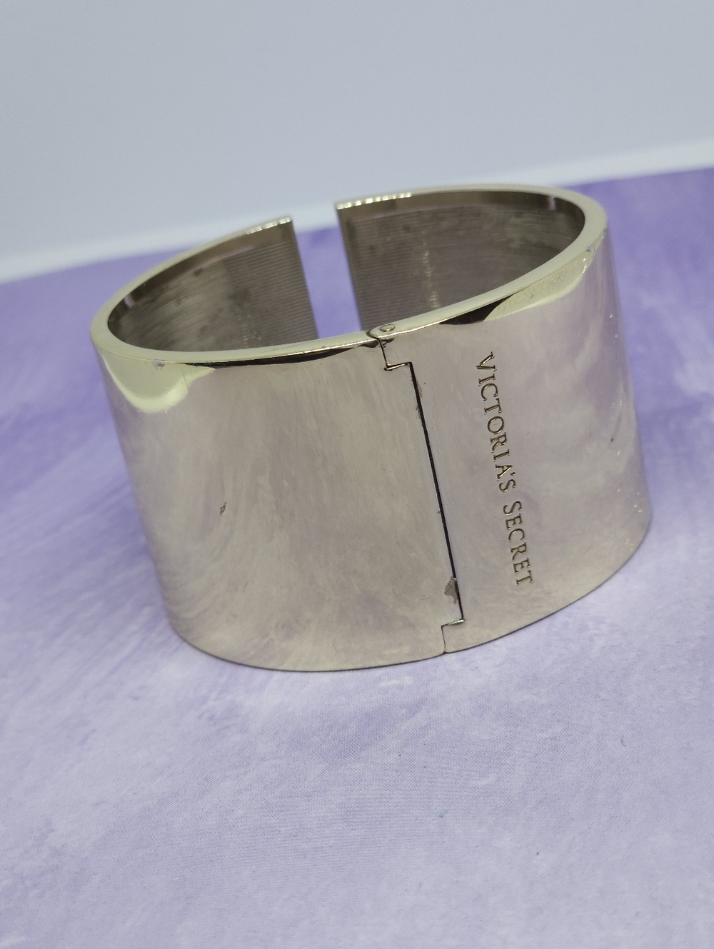 Victoria's Secret "Scandalous" Limited Edition Hinged Cuff Bracelet - Picture 3 of 9